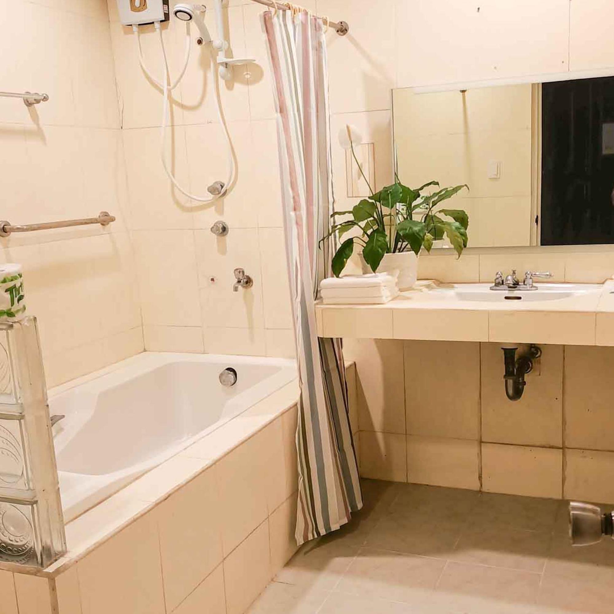 Lukay Las Brisas Balabag  المظهر الخارجي الصورة