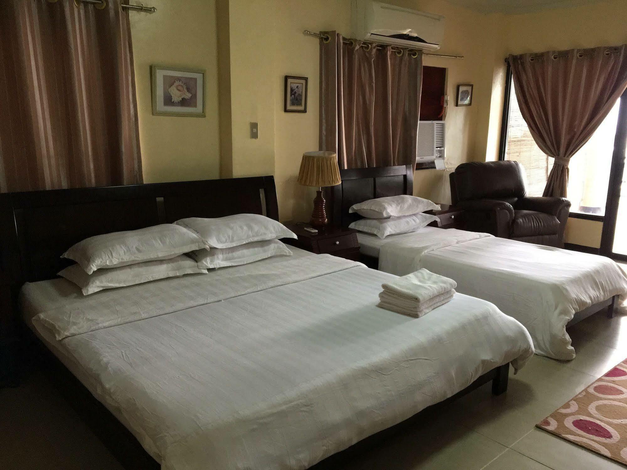 Lukay Las Brisas Balabag  المظهر الخارجي الصورة