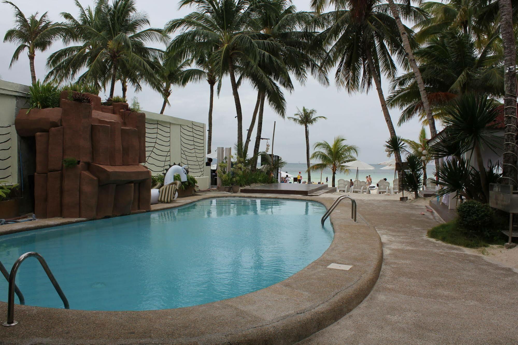 Lukay Las Brisas Balabag  المظهر الخارجي الصورة